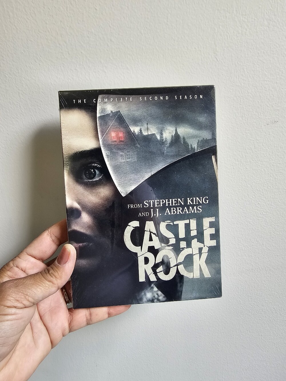 Warner Bros. Castle Rock DVD - Black, Red & Tan Artwork